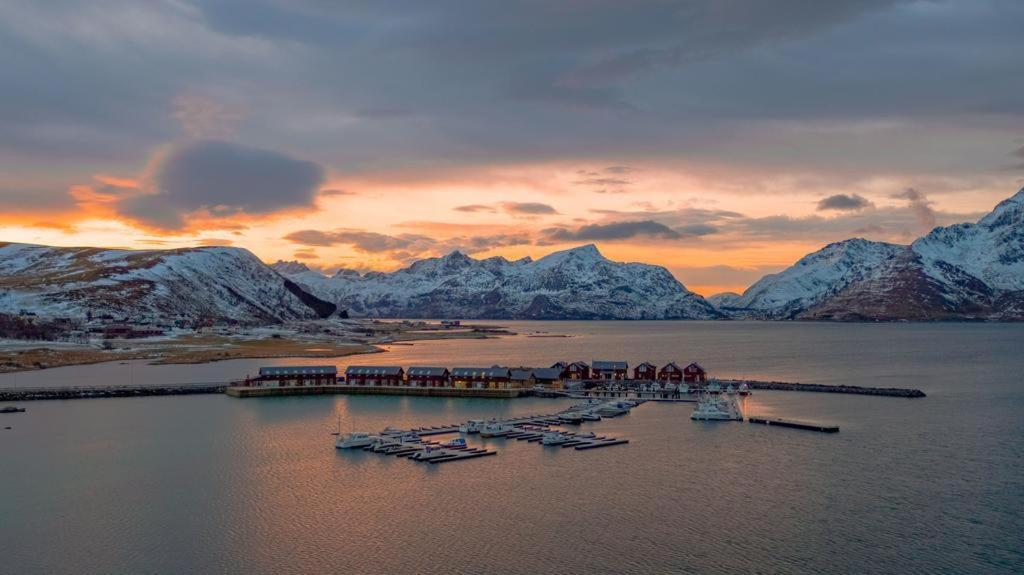 Апартаменты Lilleeideholmen Sjohusutleie Haug Экстерьер фото